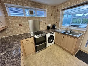 Photo 8- click for photo gallery